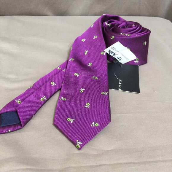 NEW Zara Tie Necktie 100% Silk Purple Skinny 2 3/8” wide Small Flower Print NEW - Picture 1 of 3